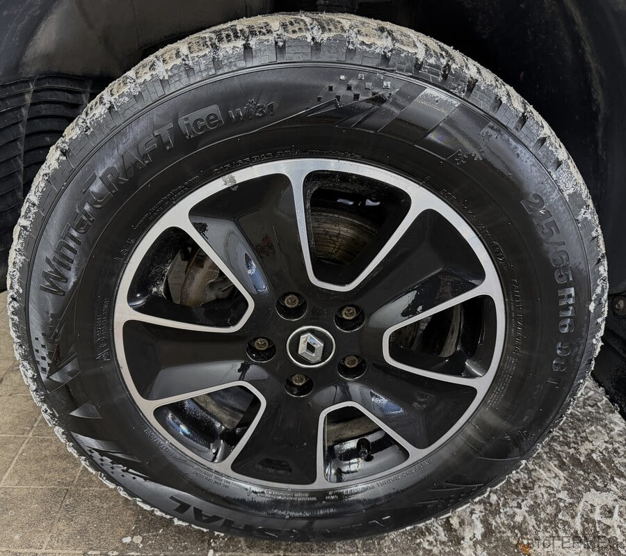 Фото RENAULT Duster I Рестайлинг с пробегом | №16