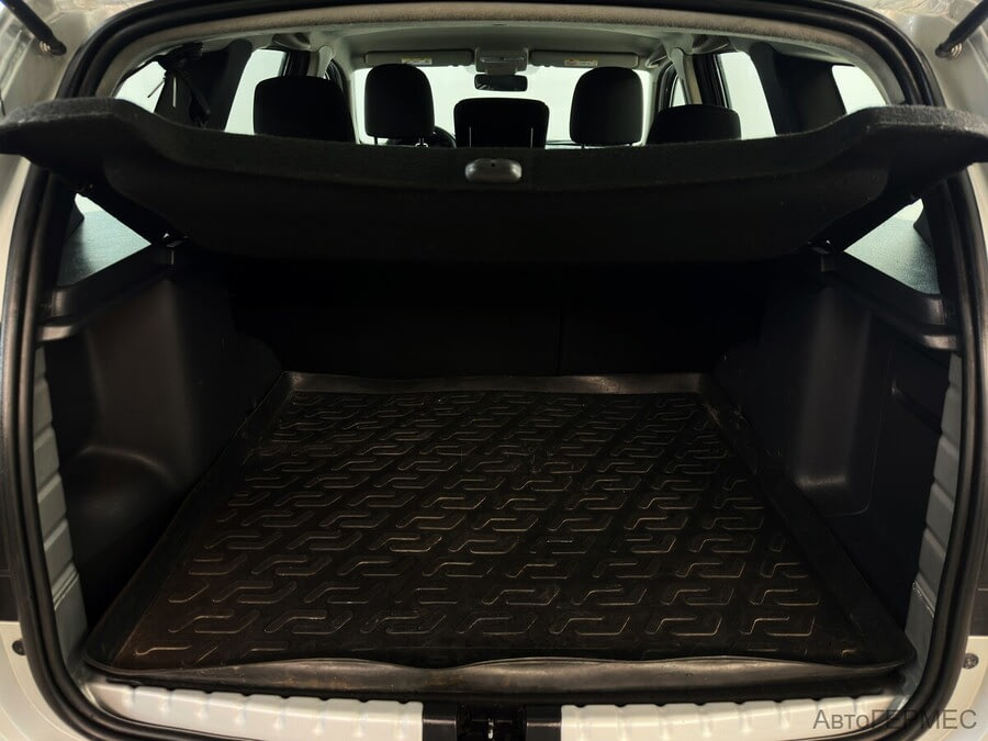 Фото RENAULT Duster I Рестайлинг с пробегом | №11 Фото RENAULT Duster I Рестайлинг с пробегом | №11