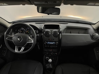 Фото RENAULT Duster I Рестайлинг с пробегом