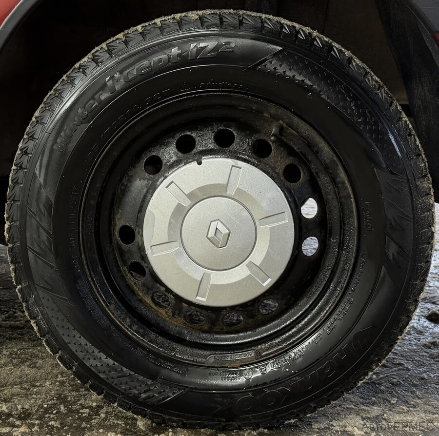 Фото RENAULT Logan I с пробегом | №16