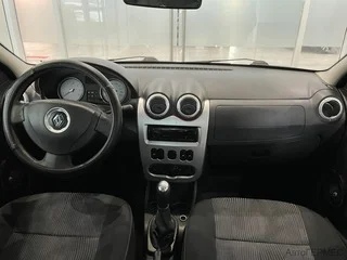 Фото RENAULT Logan I Рестайлинг с пробегом