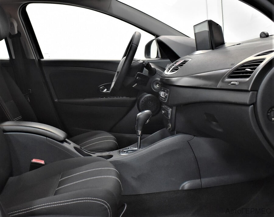 Фото RENAULT Fluence I Рестайлинг с пробегом | №11