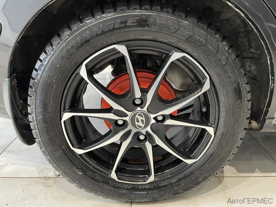 Фото HYUNDAI Elantra III (XD2) Рестайлинг с пробегом | №16