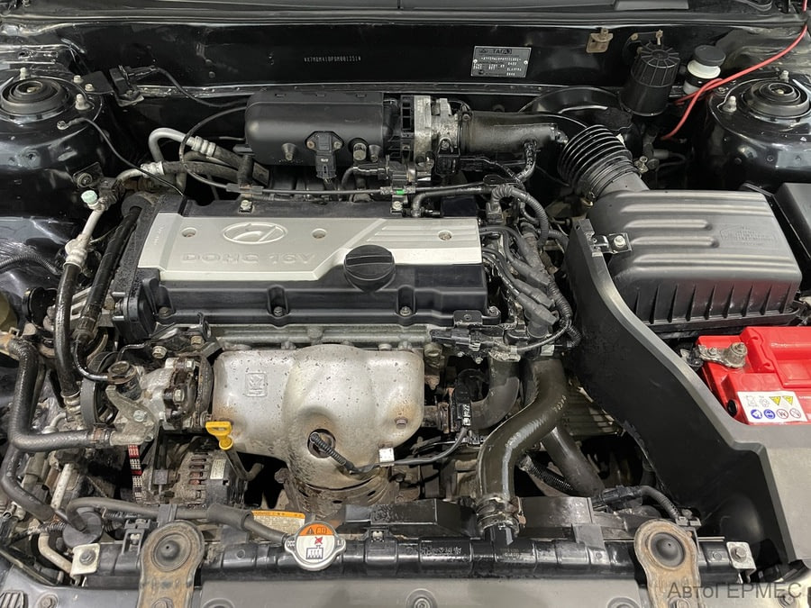 Фото HYUNDAI Elantra III (XD2) Рестайлинг с пробегом | №15