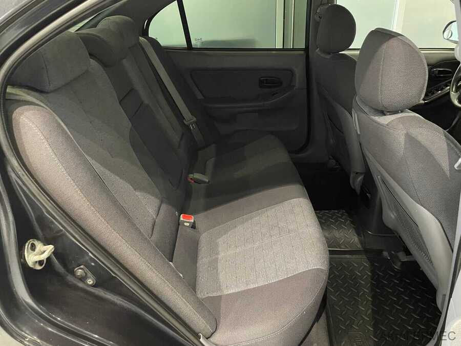 Фото HYUNDAI Elantra III (XD) с пробегом | №12 Фото HYUNDAI Elantra III (XD) с пробегом | №12