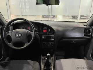 Фото HYUNDAI Elantra III (XD) с пробегом