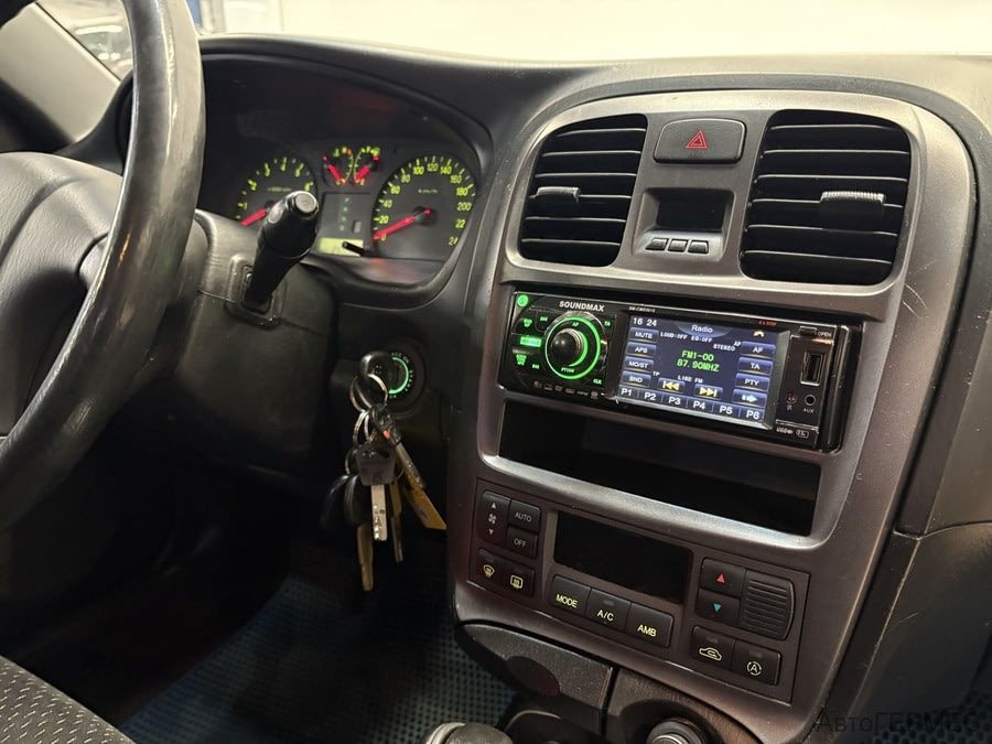 Фото HYUNDAI Sonata IV (EF) Рестайлинг с пробегом | №9 Фото HYUNDAI Sonata IV (EF) Рестайлинг с пробегом | №9