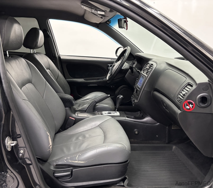 Фото HYUNDAI Sonata IV (EF) Рестайлинг с пробегом | №9 Фото HYUNDAI Sonata IV (EF) Рестайлинг с пробегом | №9