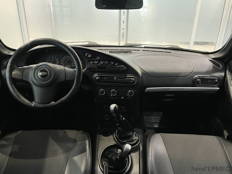 Фото Chevrolet Niva I Рестайлинг с пробегом | №5 Фото Chevrolet Niva I Рестайлинг с пробегом | №5