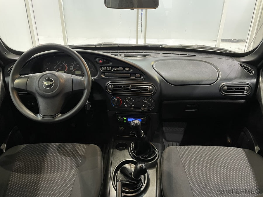 Фото Chevrolet Niva I Рестайлинг с пробегом | №5 Фото Chevrolet Niva I Рестайлинг с пробегом | №5