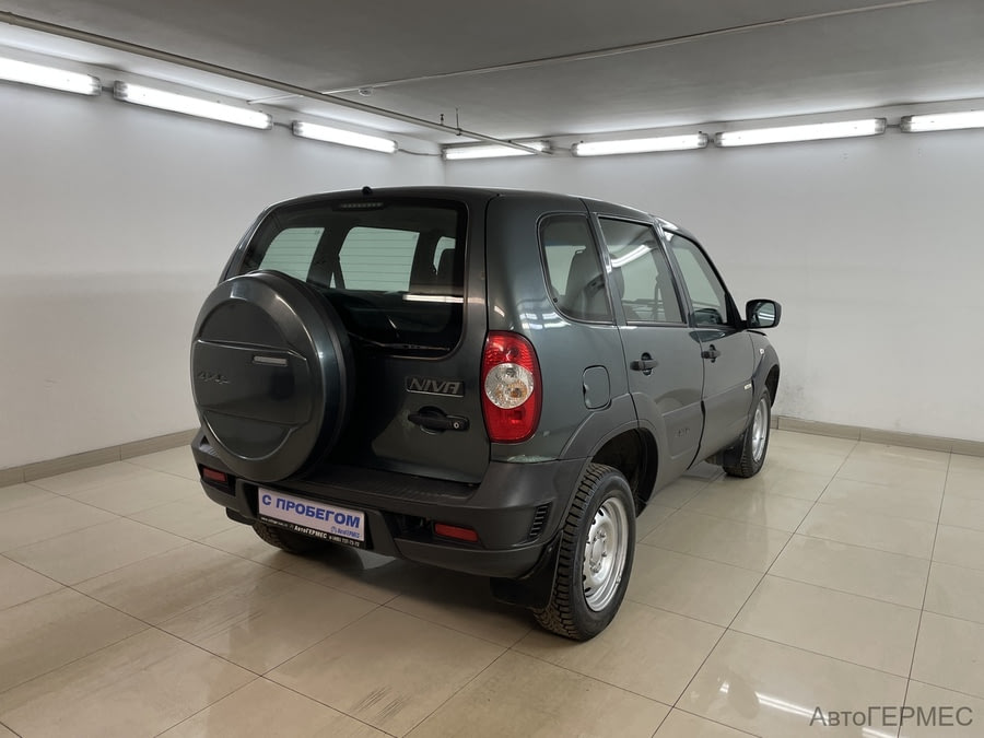 Фото Chevrolet Niva I Рестайлинг с пробегом | №4 Фото Chevrolet Niva I Рестайлинг с пробегом | №4