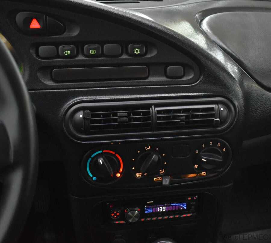 Фото Chevrolet Niva I Рестайлинг с пробегом | №7