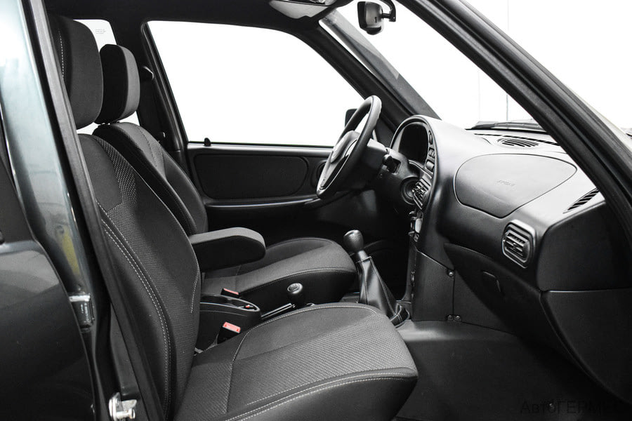 Фото Chevrolet Niva I Рестайлинг с пробегом | №12 Фото Chevrolet Niva I Рестайлинг с пробегом | №12