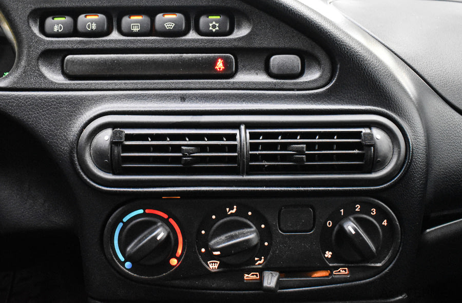 Фото Chevrolet Niva I Рестайлинг с пробегом | №9 Фото Chevrolet Niva I Рестайлинг с пробегом | №9