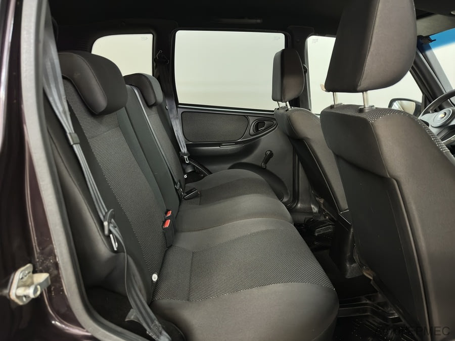 Фото Chevrolet Niva I Рестайлинг с пробегом | №11 Фото Chevrolet Niva I Рестайлинг с пробегом | №11