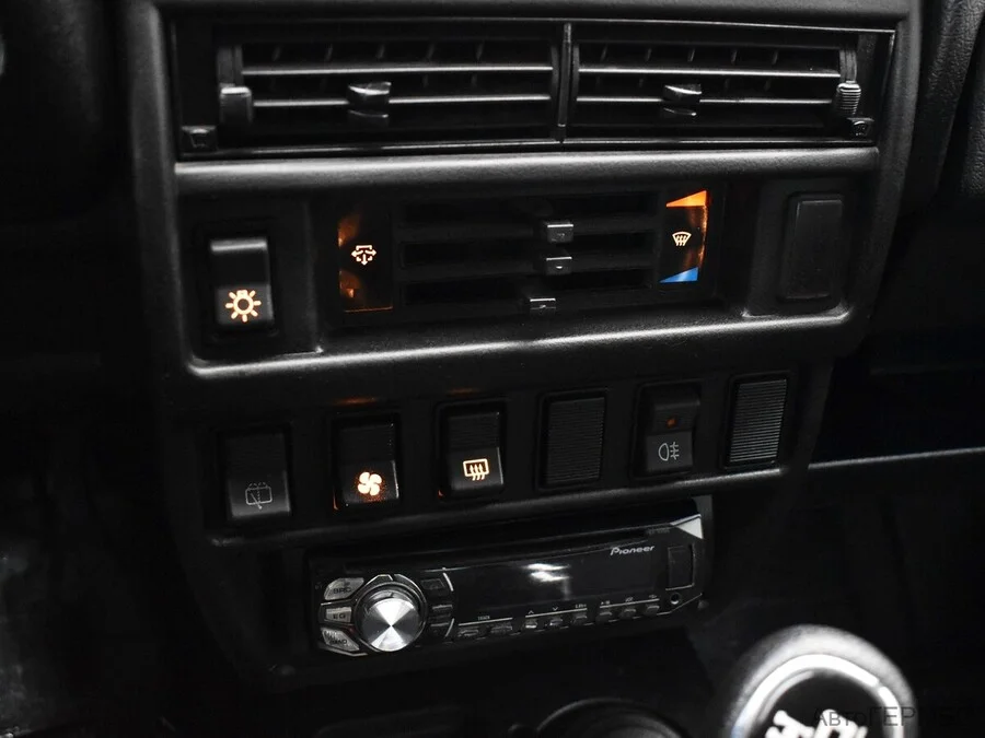 Фото LADA Niva 2121 I Рестайлинг с пробегом | №7 Фото LADA Niva 2121 I Рестайлинг с пробегом | №7