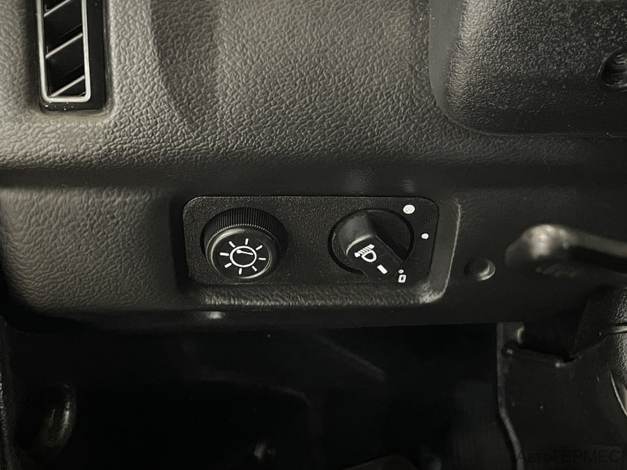 Фото LADA Niva 2121 I Рестайлинг с пробегом | №8