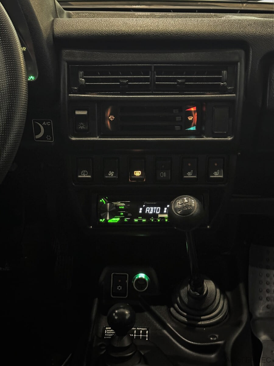 Фото LADA Niva 2121 I Рестайлинг с пробегом | №7