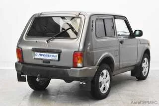 Фото LADA Niva 2121 I Рестайлинг с пробегом Фото LADA Niva 2121 I Рестайлинг с пробегом