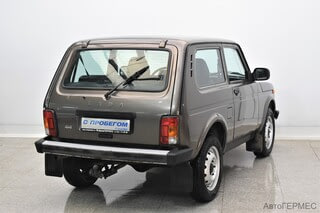 Фото LADA Niva 2121 I Рестайлинг с пробегом Фото LADA Niva 2121 I Рестайлинг с пробегом