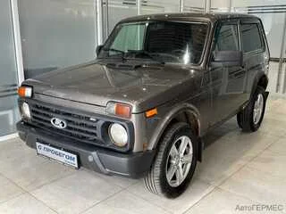 Фото LADA Niva 2121 I Рестайлинг с пробегом Фото LADA Niva 2121 I Рестайлинг с пробегом