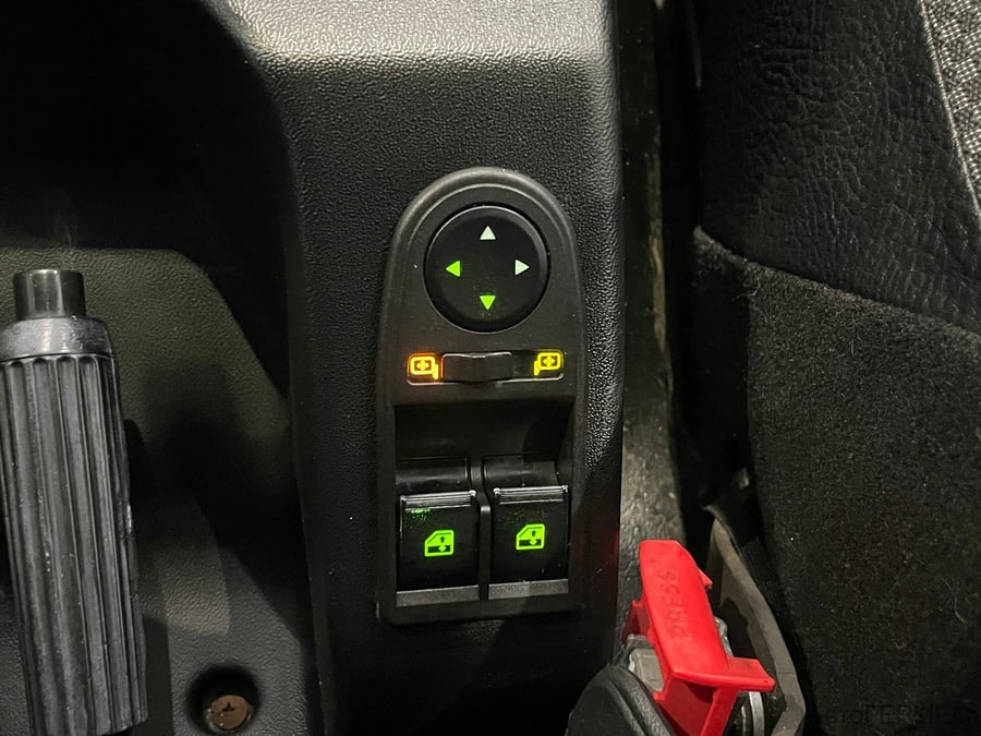 Фото LADA Niva 2121 I Рестайлинг с пробегом | №8