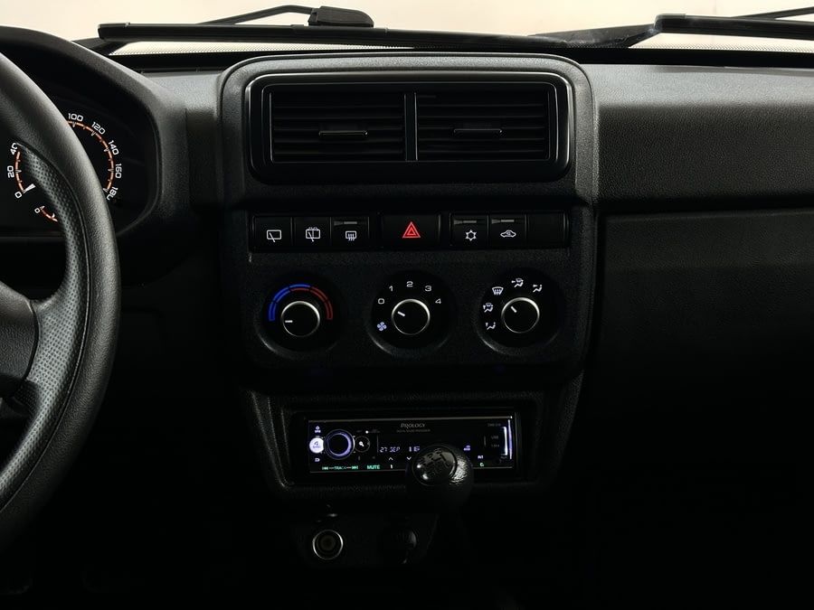 Фото LADA Niva Legend 3 дв. с пробегом | №7 Фото LADA Niva Legend 3 дв. с пробегом | №7