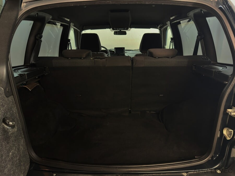 Фото LADA NIVA Travel I с пробегом | №12