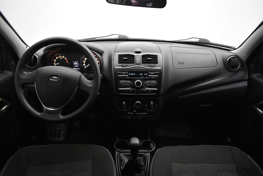 Фото LADA Granta I Рестайлинг с пробегом | №5 Фото LADA Granta I Рестайлинг с пробегом | №5