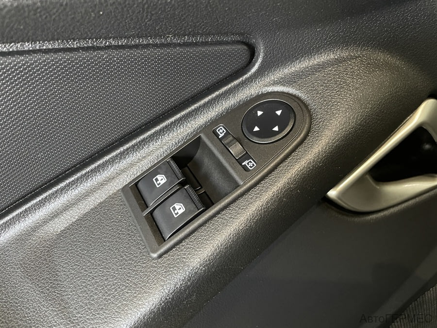 Фото LADA Granta седан I Рестайлинг с пробегом | №8