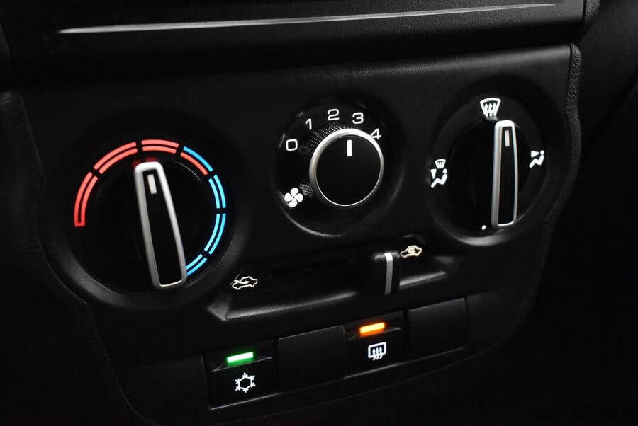 Фото LADA Granta I Рестайлинг с пробегом | №7 Фото LADA Granta I Рестайлинг с пробегом | №7