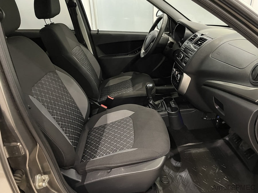 Фото LADA Granta I Рестайлинг с пробегом | №11 Фото LADA Granta I Рестайлинг с пробегом | №11