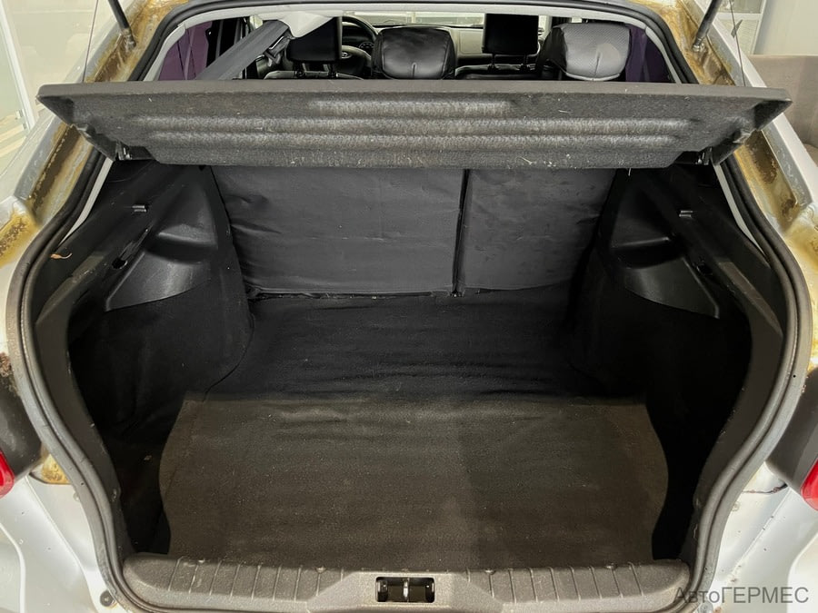 Фото LADA Granta лифтбек I с пробегом | №12 Фото LADA Granta лифтбек I с пробегом | №12