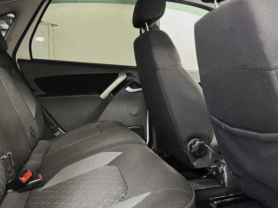 Фото LADA Granta I Рестайлинг с пробегом | №11