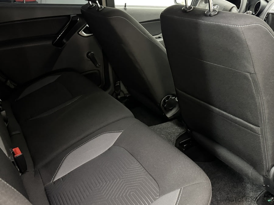 Фото LADA Granta I Рестайлинг с пробегом | №12 Фото LADA Granta I Рестайлинг с пробегом | №12