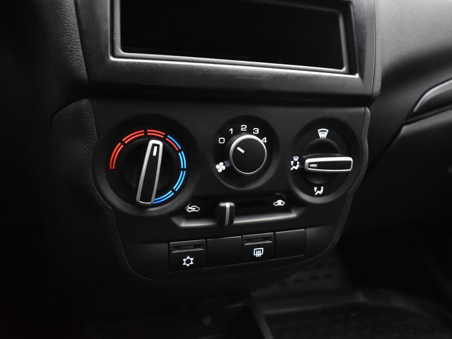 Фото LADA Granta I Рестайлинг с пробегом | №7 Фото LADA Granta I Рестайлинг с пробегом | №7