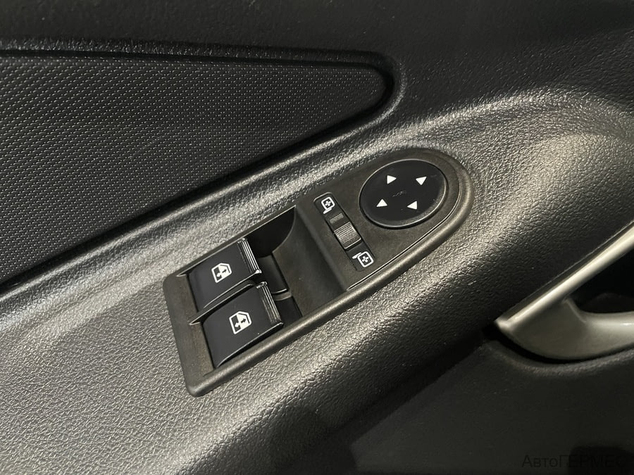 Фото LADA Granta I Рестайлинг с пробегом | №9 Фото LADA Granta I Рестайлинг с пробегом | №9