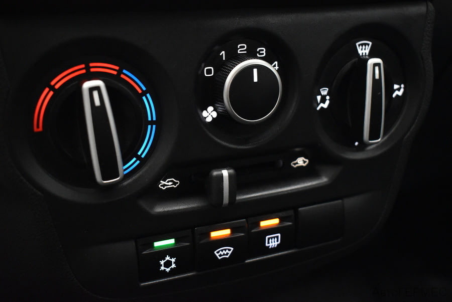 Фото LADA Granta I Рестайлинг с пробегом | №8