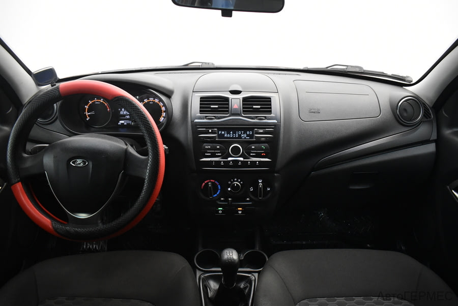 Фото LADA Granta I Рестайлинг с пробегом | №5 Фото LADA Granta I Рестайлинг с пробегом | №5