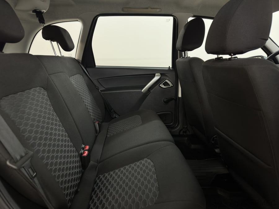 Фото LADA Granta I Рестайлинг с пробегом | №11 Фото LADA Granta I Рестайлинг с пробегом | №11