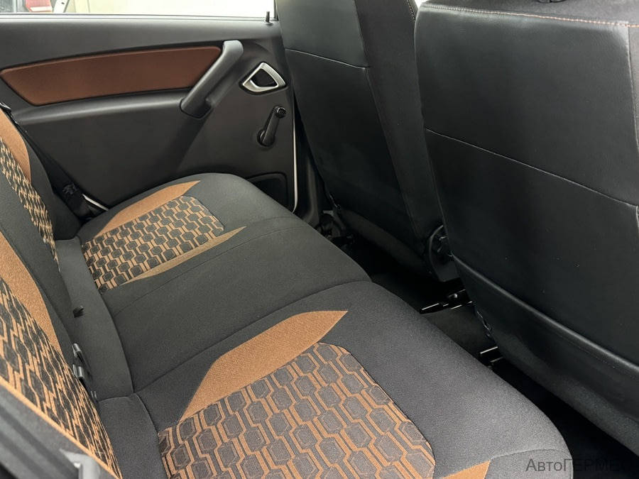 Фото LADA Granta I Рестайлинг с пробегом | №11 Фото LADA Granta I Рестайлинг с пробегом | №11