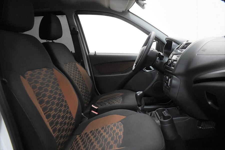 Фото LADA GRANTA CROSS I с пробегом | №11