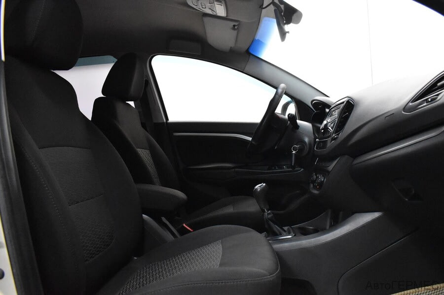 Фото LADA Vesta I с пробегом | №11