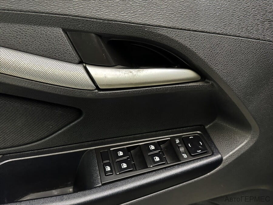 Фото LADA Vesta I с пробегом | №10