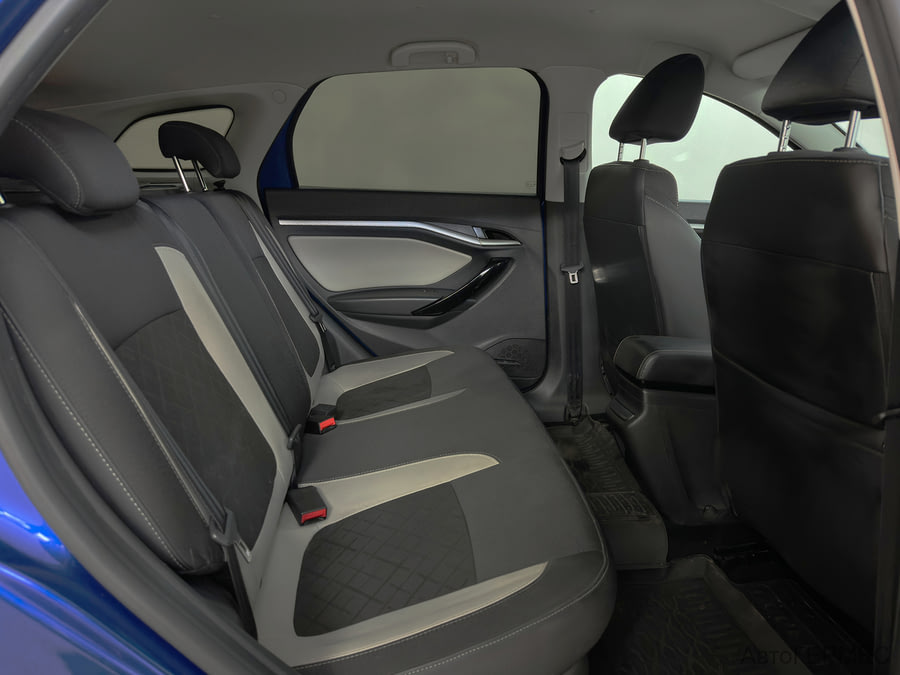 Фото LADA VESTA SW CROSS I Vesta SW Cross с пробегом | №11