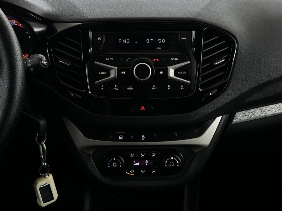 Фото LADA VESTA SW CROSS I Vesta SW Cross с пробегом | №7