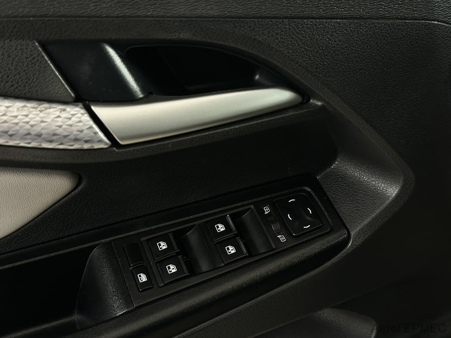 Фото LADA VESTA SW CROSS I Vesta SW Cross с пробегом | №10