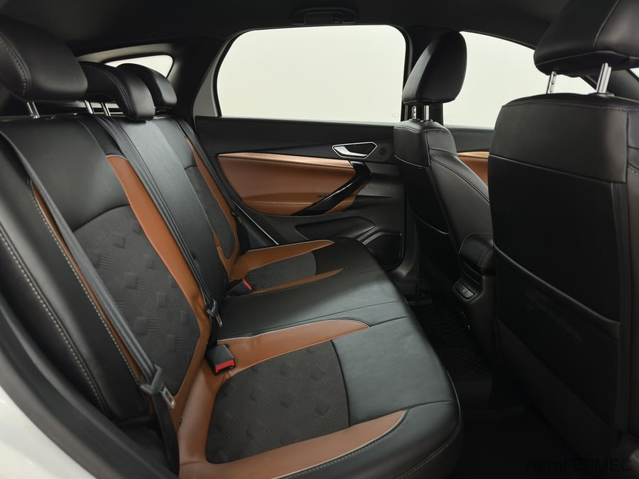 Фото LADA VESTA SW CROSS I Рестайлинг с пробегом | №12