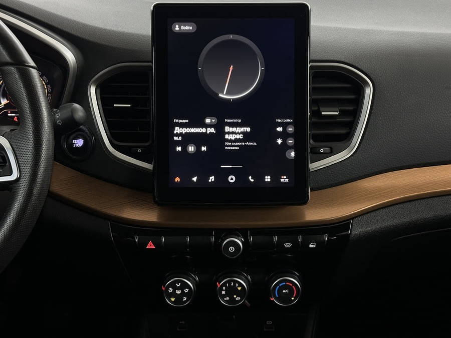 Фото LADA VESTA SW CROSS I Рестайлинг с пробегом | №7