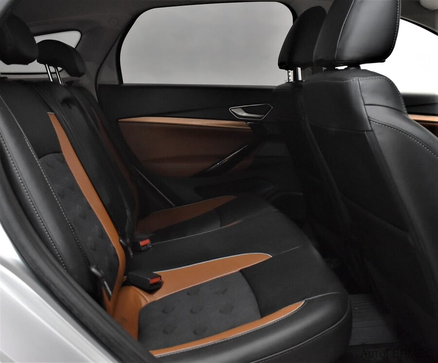 Фото LADA VESTA SW CROSS I Рестайлинг с пробегом | №11